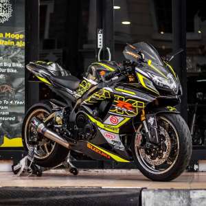 Jual bekas SUZUKI GSX600 K8 NIK 2008 MULUS HEDON ACCNYA 150 JTAN ZX6R CBR600,lokasi di Lembang