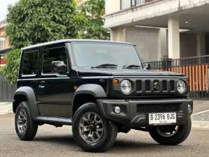 Jual bekas Suzuki Jimny 4x4 MT 2023 3 Doors Hitam Metalik,lokasi di 
