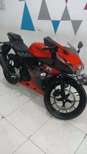 Jual bekas Suzuki New GSX R 150 2021 km.2000,lokasi di Ambarawa
