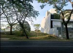 Tanah Strategis Bukit Golf Mediterania lokasi di jeruk, tersedia melalui melalui situs Lamudi