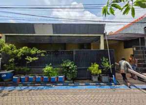 Terima Renovasi Dijual Rumah Perum Rewwin Waru Sidoarjo lokasi di ",
          price: `775000000`,
          currency: `IDR`
    };


    let pageData = {
        viewPhoneModalField: , tersedia melalui melalui situs Lamudi