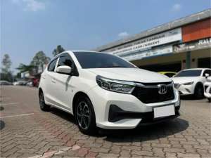 Jual bekas TERMURAH HONDA BRIO E CVT AT MATIC 2024 PUTIH,lokasi di 