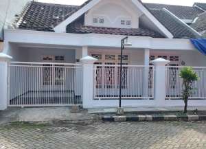 TERMURAH Rumah Sulfat BMW Luas 150m lokasi di bunulrejo, tersedia melalui melalui situs Lamudi