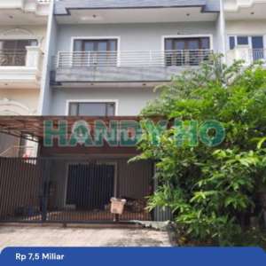 Town House Mayang Permai PIK. Luas 9,5 X 17 Bagus Rapih , tersedia melalui melalui situs Rumah123