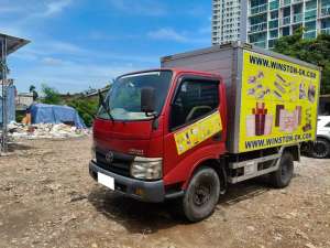 Jual bekas TOYOTA DYNA 110 ST THN 2012,lokasi di 