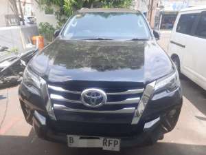 Jual bekas Toyota Fortuner VRZ,lokasi di 