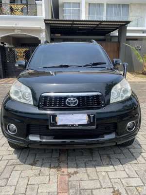 Jual bekas Toyota Rush 1.5 G automatic hitam 2010 terawat dari baru L,lokasi di 