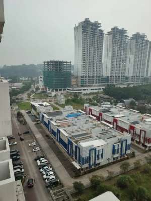 Unit Apartemen Full Furnished One Bedroom Di Sentul Tower Apartemen lokasi di Babakan Madang, tersedia melalui melalui situs Olx