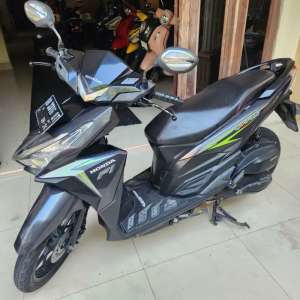 Jual bekas Vario 125 led hitam 2016 gbm,lokasi di Depok