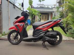 Jual bekas VARIO 125 TAHUN 2015,lokasi di Pondok Aren