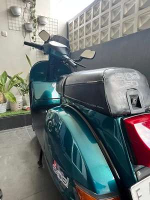 Jual bekas Vespa Excel 2001 Ori Hijau Metalic,lokasi di Bojongsari