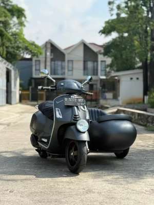 Jual bekas Vespa Gtv Sei Giorni iisespan,lokasi di Kembangan