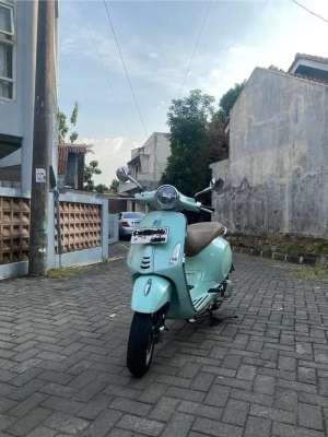 Jual bekas vespa primavera i-Get IBS 2023,lokasi di Sumurboto