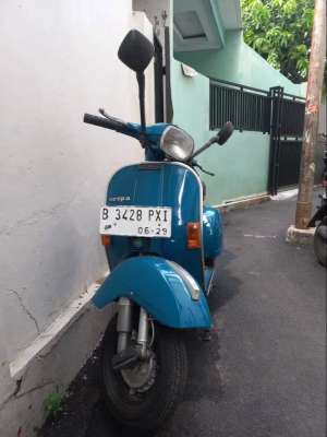 Jual bekas Vespa PX Exclusive 2 2004,lokasi di Senen