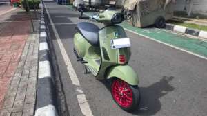 Jual bekas Vespa Sprint S 150 i-get Abs Green Tenace Nego,lokasi di Kembangan