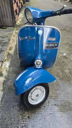 Jual bekas Vespa super 73 astuti,lokasi di Jati Sampurna