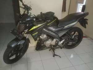 Jual bekas vixion NVA 2017,lokasi di Krian