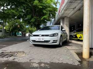Jual bekas VW Golf 1.4 TSi AT Matic pmk 2014,lokasi di 