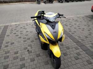 Jual bekas Yamaha Aerox 2018 kuning modif ganteng,lokasi di Kebayoran Baru