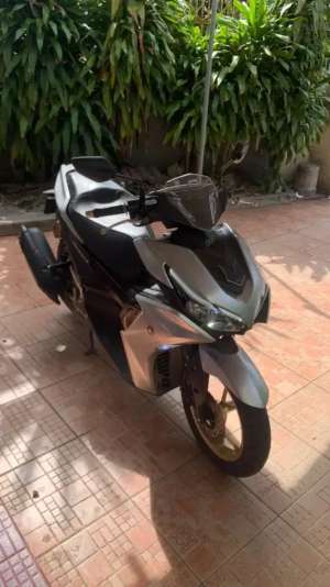 Jual bekas Yamaha Aerox Connected ABS 2024,lokasi di Pekanbaru Kota