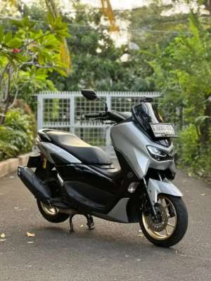 Jual bekas Yamaha All New Nmax 155 Connected 2022,lokasi di Kembangan