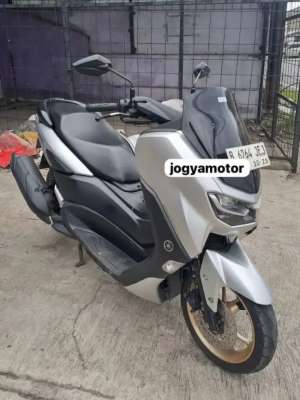 Jual bekas Yamaha nmax connected tahun 2023 cashcredit,lokasi di Limo