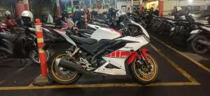 Jual bekas Yamaha R15 V3 2017,lokasi di Batununggal