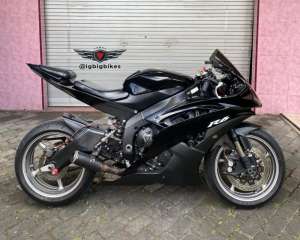 Jual bekas Yamaha R6 Hitam 2011,lokasi di Tenggilis Mejoyo