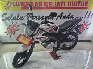 Jual bekas Yamaha Vixion old fi 150cc sangat muluuuuuss,lokasi di Tandes