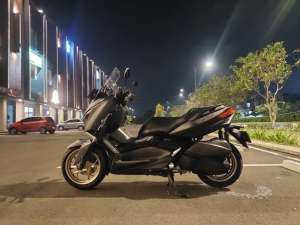 Jual bekas Yamaha Xmax 2021 Mulus Low KM Terawat,lokasi di Antapani (Cicadas)