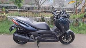 Jual bekas YAMAHA XMAX 250 NAVY BLUE 2018,lokasi di Kebon Jeruk