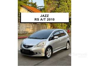 Jual bekas 2010 Honda Jazz 1.5 RS Hatchback Matic Silver Good Condition,lokasi di Jawa Barat