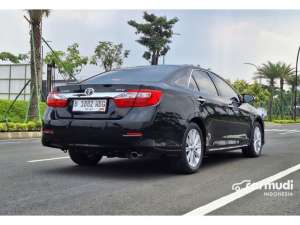 Jual bekas 2014 Toyota Camry 2.5 V Sedan DP 10JT,lokasi di Banten