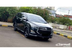 Jual bekas 2017 Toyota Kijang Innova 2.0 Venturer MPV - Interior Rapi Mesin Sehat,lokasi di DKI Jakarta