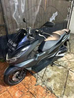 Jual bekas 2021 Honda PCX 160 CBS,lokasi di Pesanggrahan