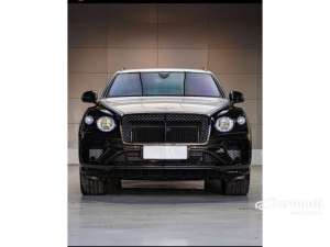 Jual bekas 2022 Bentley Bentayga 3.0 First Edition Hybrid SUV,lokasi di DKI Jakarta