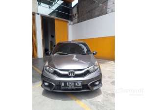 Jual bekas 2022 Honda Brio 1.2 Satya E Hatchback CVT GREY,lokasi di DKI Jakarta