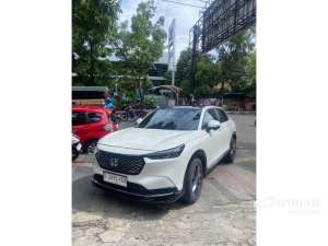 Jual bekas 2023 Honda HR-V 1.5 Turbo RS SUV mulus low odo,lokasi di Jawa Barat
