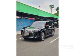 Jual bekas 2023 Lexus LX 600 3.4 VIP SUV 4-Seater Odo 7 Rbuan TERMURAH,lokasi di DKI Jakarta