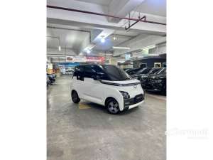 Jual bekas 2023 Wuling Air EV 0.0 Long Range Hatchback KM 9rb AirEV Like New,lokasi di DKI Jakarta