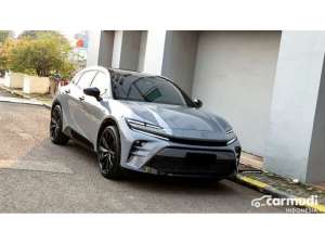 Jual bekas 2024 Toyota Crown 2.5 Sport Hybrid E-Four Modellista Sedan - Kondisi Super Nego Sampai Jadi,lokasi di Jawa Barat