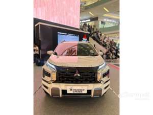 Jual bekas 2025 Mitsubishi Xpander Cross 1.5 Premium White colour MPV,lokasi di DKI Jakarta