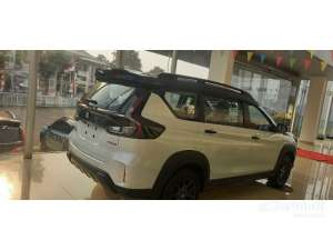 Jual bekas 2025 Suzuki XL7 1.5 Kuro Hybrid Two tone SUV Diskon 35juta Cash bertahap Bunga 0 persen,lokasi di DKI Jakarta