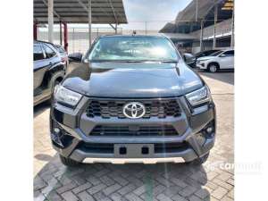 Jual bekas 2025 Toyota Hilux 2.4 V Pickup Pickup Double Cabin Diesel 4x4 AT,lokasi di DKI Jakarta