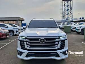 Jual bekas 2025 Toyota Land Cruiser 3.3 300 VX-R 70th Anniversary SUV,lokasi di Jawa Tengah