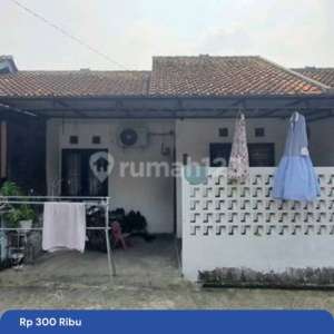 Acrbanten Rumah Islami Murah di Perumahan Refah Residence Blok A No. 13, Cihideung Udik, Ciampea, Bogor, Jawa Barat, Indonesia, 16620, Tamansari SHM , tersedia melalui melalui situs Rumah123