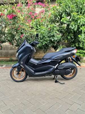 Jual bekas ALL NEW NMAX CONNECTED 2024 PAJAK ON MURAH SEPERTI BARU,lokasi di Cilodong