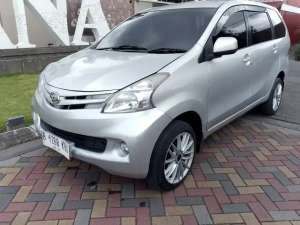 Jual bekas All new xenia M th 2012 ors luar dlm,lokasi di 