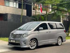 Jual bekas Alphard S Audioless AT 2010 Silver,lokasi di 