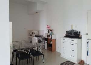 ANA APARTEMEN 3BR SEASON CITY lokasi di jembatan-besi, tersedia melalui melalui situs Lamudi